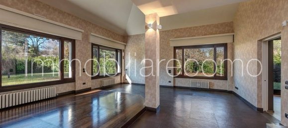 Villa T5 em Capiago Intimiano, Italy N.º 333053 8