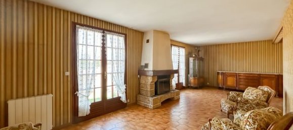 2 bedrooms House in Conches-en-Ouche, France No. 358955 7