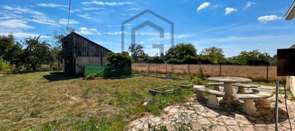 2 bedrooms House in Conches-en-Ouche, France No. 358955 16