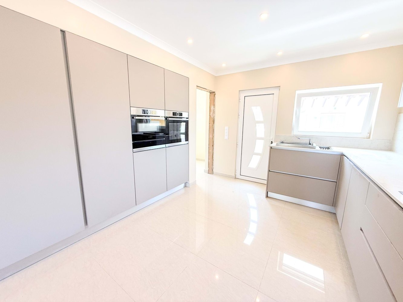 3 bedrooms Villa in Lagos, Portugal No. 249992