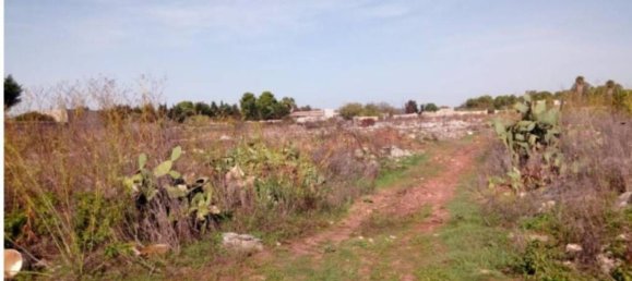 Земельный участок 5208м² в Алессано, Италия № 273820 5