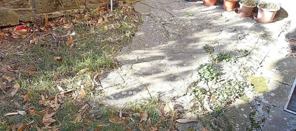 5 rooms House in Marliana, Italy No. 74799 4