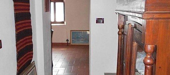 5 rooms House in Marliana, Italy No. 74799 14