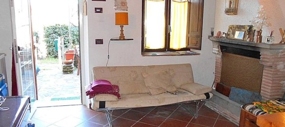 5 rooms House in Marliana, Italy No. 74799 5