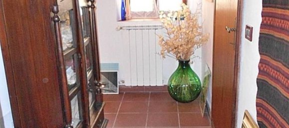 5 rooms House in Marliana, Italy No. 74799 9