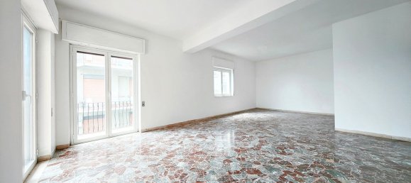 4 chambres Appartement à Messina, Italy No. 343691 6