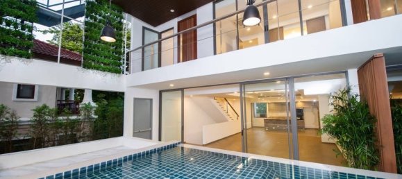 2 Schlafzimmer Stadthaus in Phra Khanong, Thailand, Nr. 65763 6