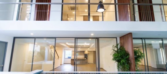 2 Schlafzimmer Stadthaus in Phra Khanong, Thailand, Nr. 65763 7