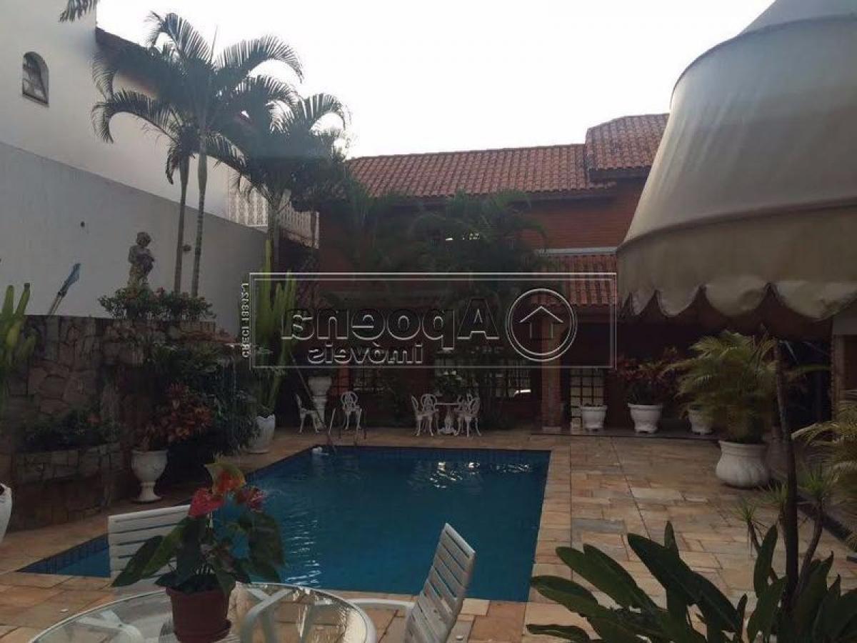 Дом с 5 спальнями в Сан-Паулу, Бразилия № 585170