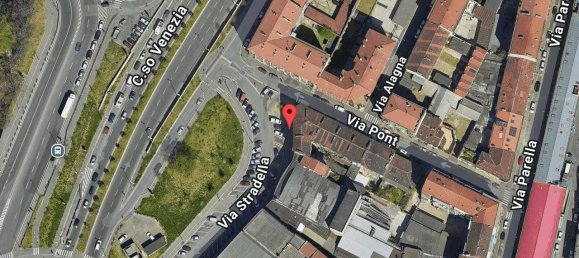 1 bedroom Apartment in Turin, Italy No. 297498 2