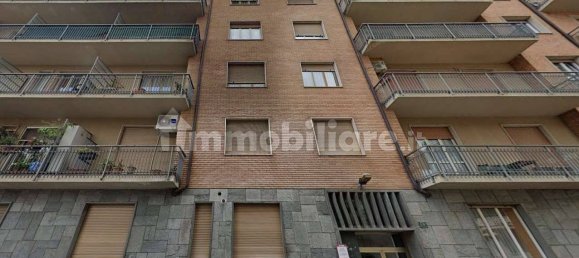 1 bedroom Apartment in Turin, Italy No. 10322 2