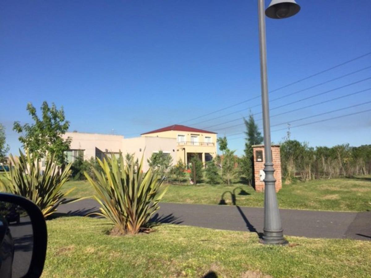 Terreno en Escobar, Argentina No. 113179