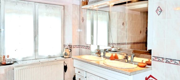 Casa de 4 dormitorios en Hadol, France No. 92799 15