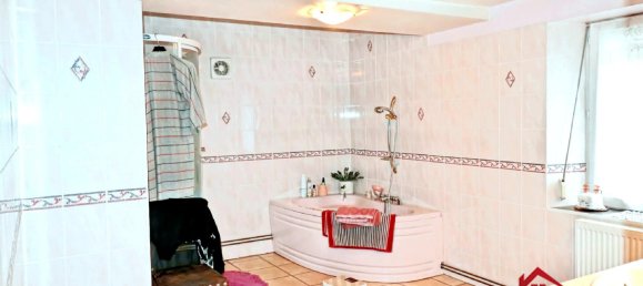 Casa de 4 dormitorios en Hadol, France No. 92799 14