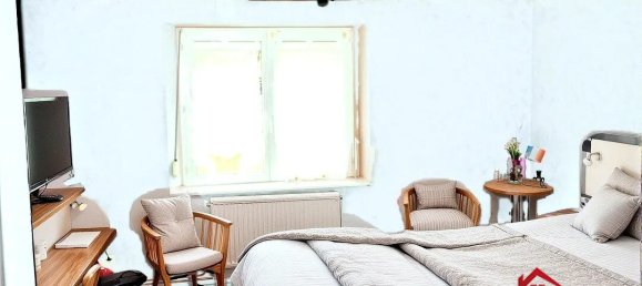 Casa de 4 dormitorios en Hadol, France No. 92799 16