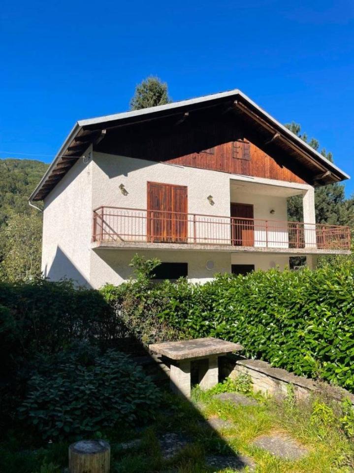 6غرفة منزل في Sampeyre, Italy رقم 38575