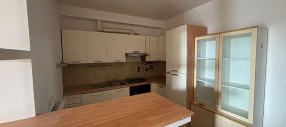 3 rooms Apartment in Perugia, Italy No. 155758 12