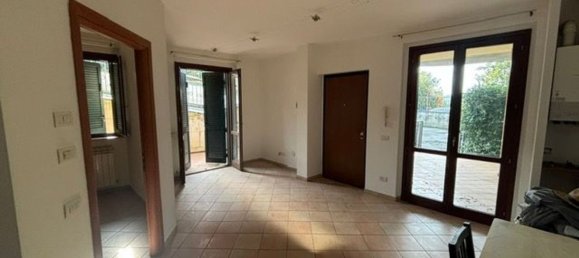 3 rooms Apartment in Perugia, Italy No. 155758 24