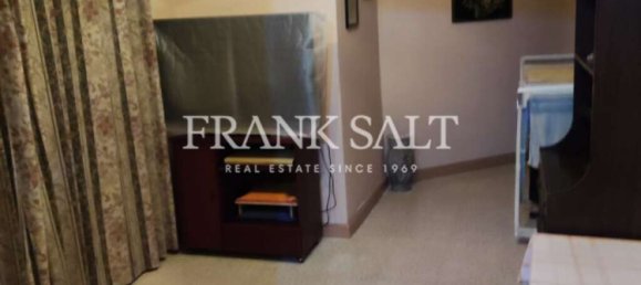 2 bedrooms Apartment in Santa Venera, Malta No. 1371 3