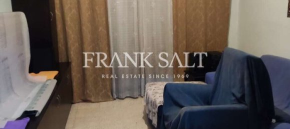 2 bedrooms Apartment in Santa Venera, Malta No. 1371 2