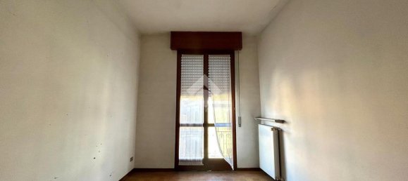 5 rooms Building in Fiorenzuola d'Arda, Italy No. 75461 20
