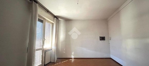 5 rooms Building in Fiorenzuola d'Arda, Italy No. 75461 18