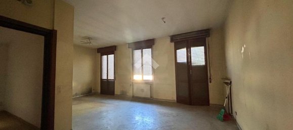 5 rooms Building in Fiorenzuola d'Arda, Italy No. 75461 26
