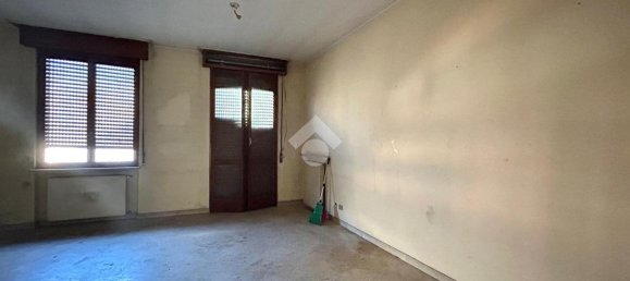 5 rooms Building in Fiorenzuola d'Arda, Italy No. 75461 25