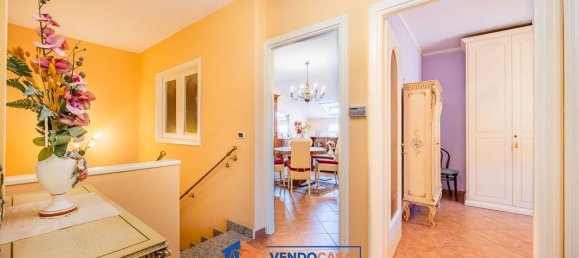 2 bedrooms Villa in Turin, Italy No. 265440 18