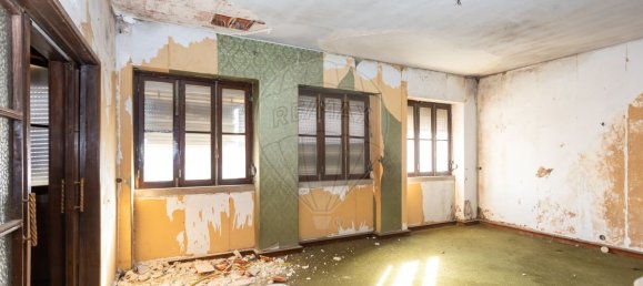 9 bedrooms Building in Barreiro, Portugal No. 142873 5