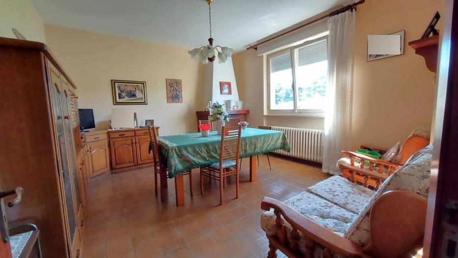 Квартира с 4 комнатами в Сенигаллия, Италия № 134140