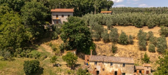 3 bedrooms House in Montepulciano, Italy No. 304993 2