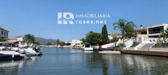 2 Schlafzimmer Haus in Empuriabrava, Spain, Nr. 146246 14