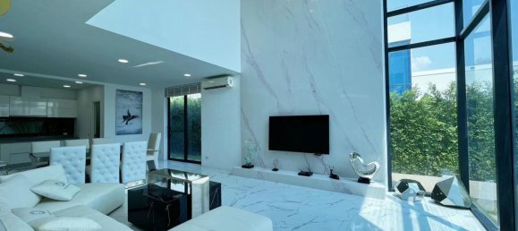 4 bedrooms Villa in Pattaya, Thailand No. 5175 9