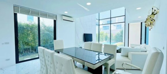 4 bedrooms Villa in Pattaya, Thailand No. 5175 4