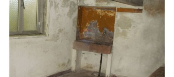 3 bedrooms House in Figueiro dos Vinhos, Portugal No. 179303 4