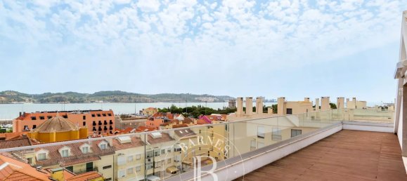 3 bedrooms Penthouse in Lisbon, Portugal No. 102104 7