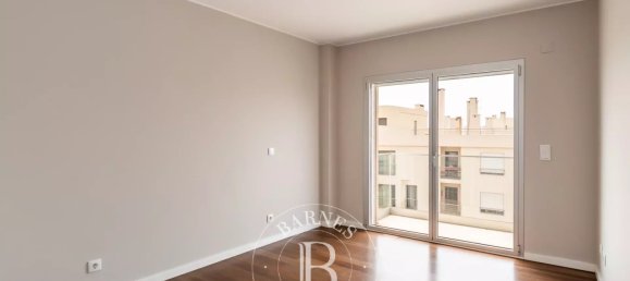 3 bedrooms Penthouse in Lisbon, Portugal No. 102104 8