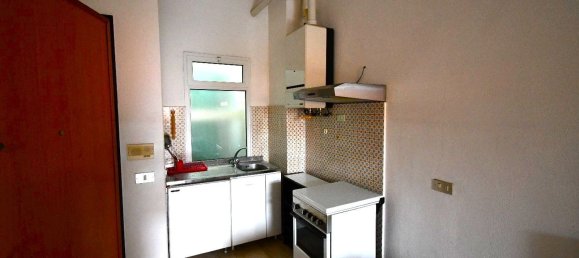 3 rooms Apartment in Chiavari, Italy No. 271860 5