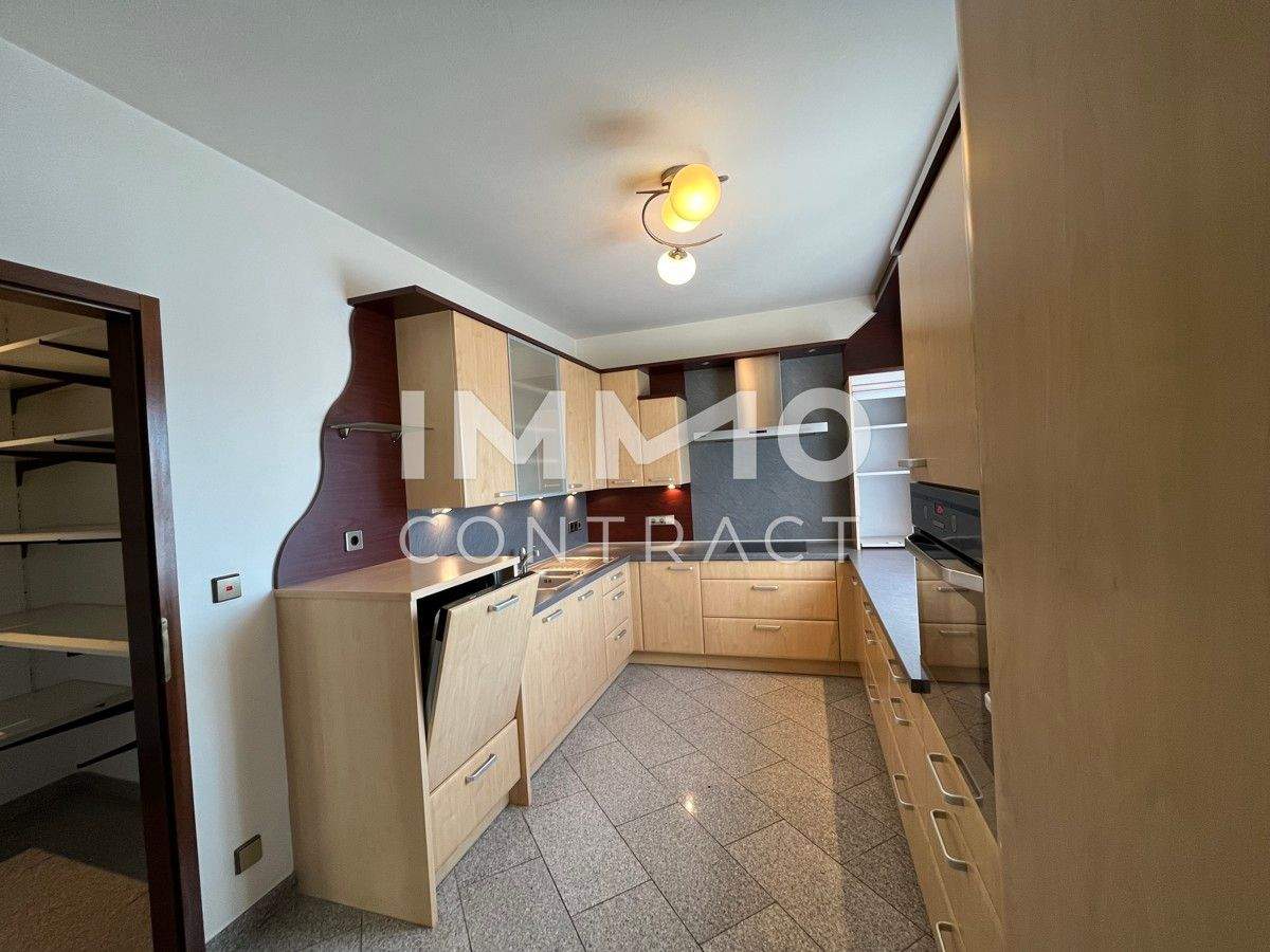 Propiedad comercial de 4 habitaciónes en Weikendorf, Austria No. 143967