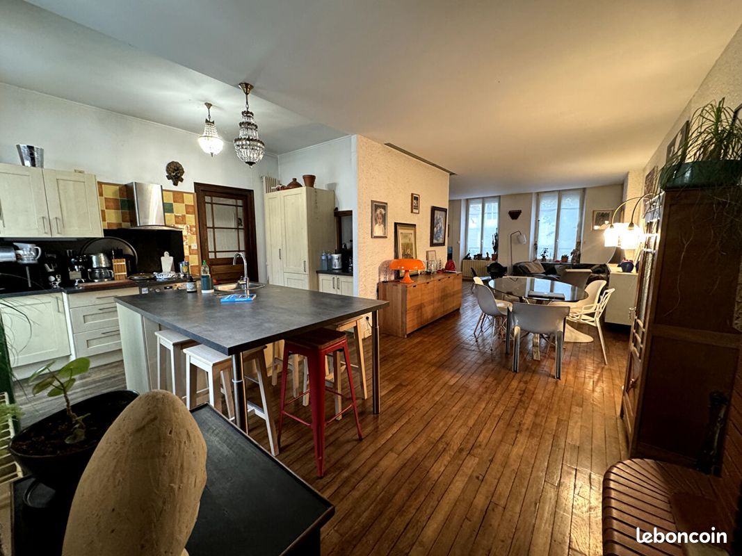 Дом с 6 спальнями в Шарлевиль-Мезьер, Франция № 154648