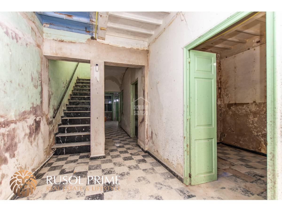 6 Schlafzimmer Stadthaus in Mahon, Spain, Nr. 5563