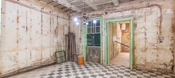 6 Schlafzimmer Stadthaus in Mahon, Spain, Nr. 5563 3