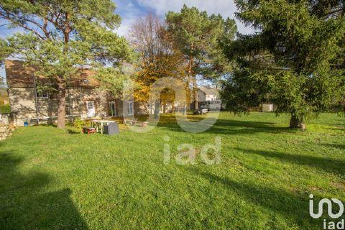 Casa de 4 dormitorios en Jouy, France No. 8732