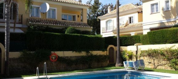 3 bedrooms Townhouse in Marbella, Spain No. 148197 20