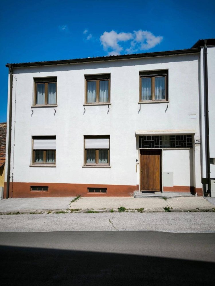 Casa de 6 divisões em Eisenstadt, Austria N.º 229722