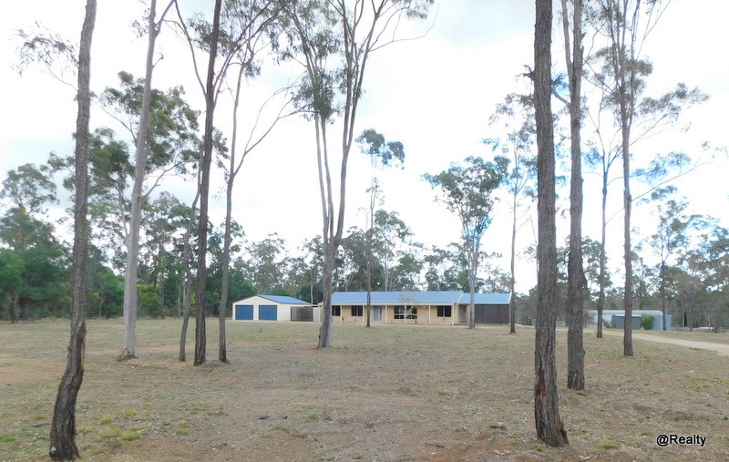 4 bedrooms Farm in Nanango, Australia No. 288