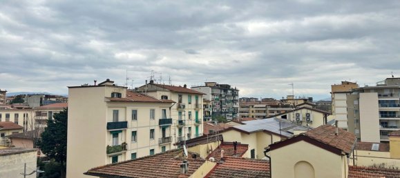 3 rooms Apartment in Florence, Italy No. 49005 15