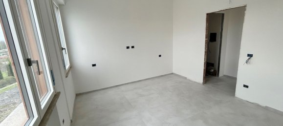 3 rooms Apartment in Florence, Italy No. 49005 27