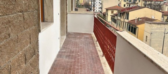 3 rooms Apartment in Florence, Italy No. 49005 18